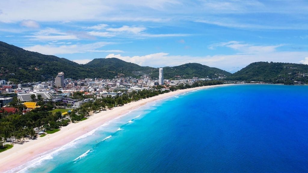 Patong вид на пляжную линию